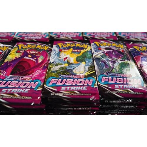 100x Fusion Strike Booster Packs BRAND NEW AND SEALED TCG